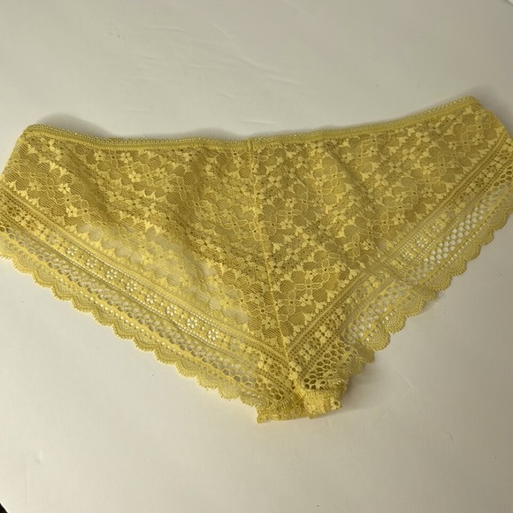 Victoria’s Secret Sunshine Yellow All Over Lace Low Rise Cheeky Panties Sz Small - Picture 12 of 14